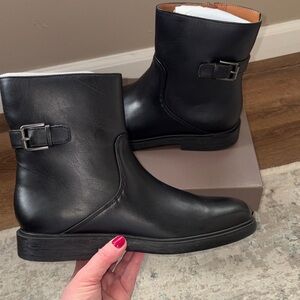 NWT Franco Sarto Pippen Black Ankle Boots size 8.5